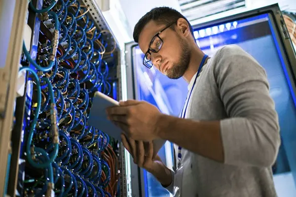 Quản Trị Mạng (Network Administration)